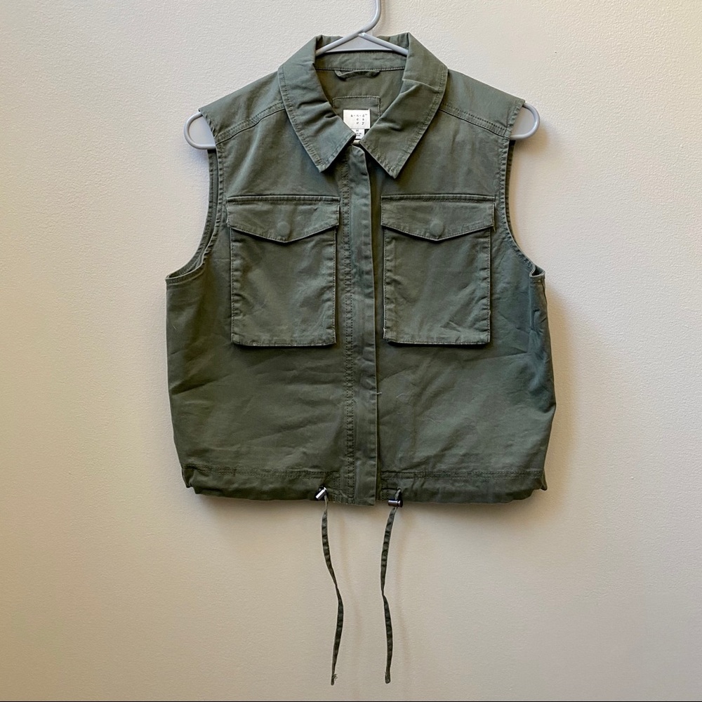 A New Day | Cropped Military Style Zipper Vest